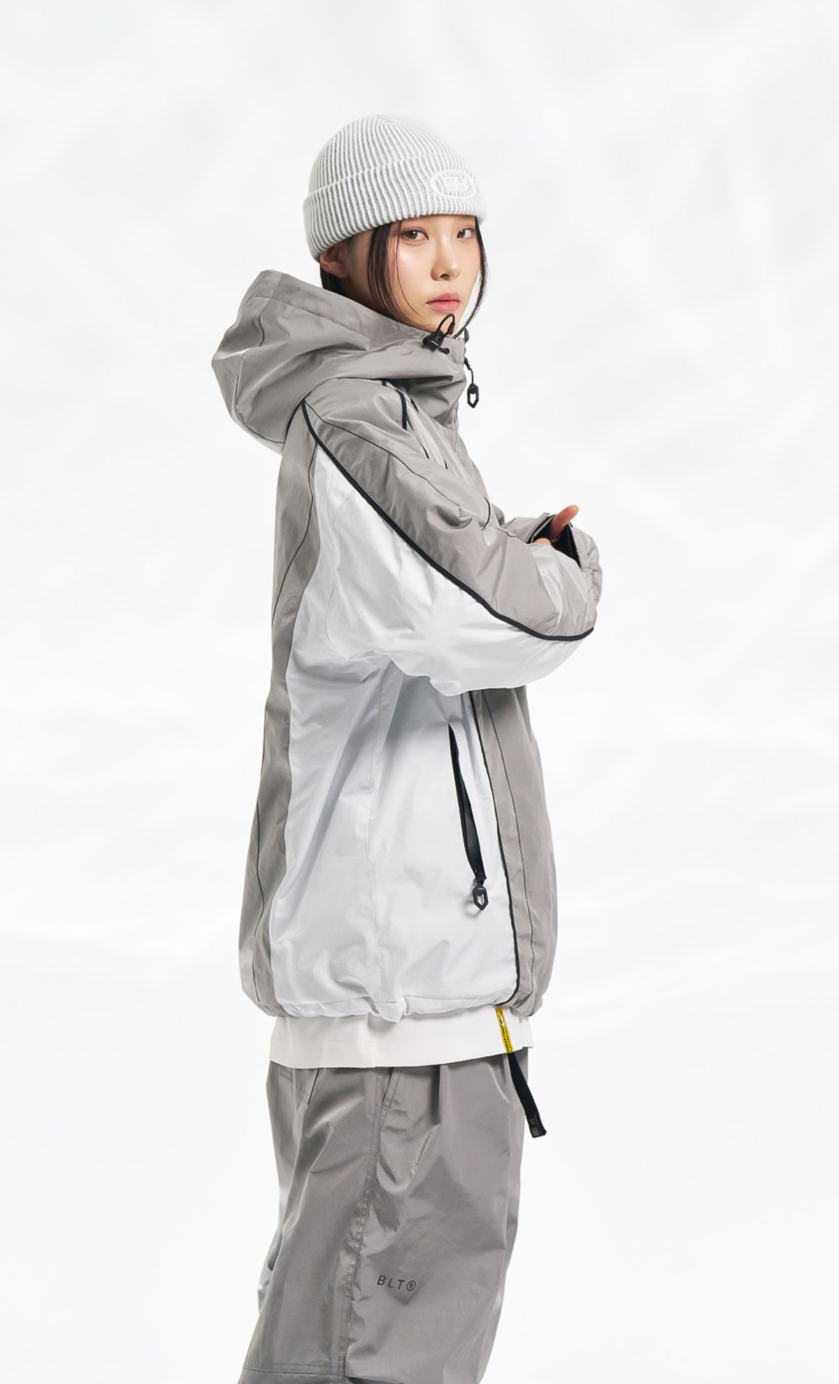 블렌트(BLENT) 2425 Vasti Jkt - Silver