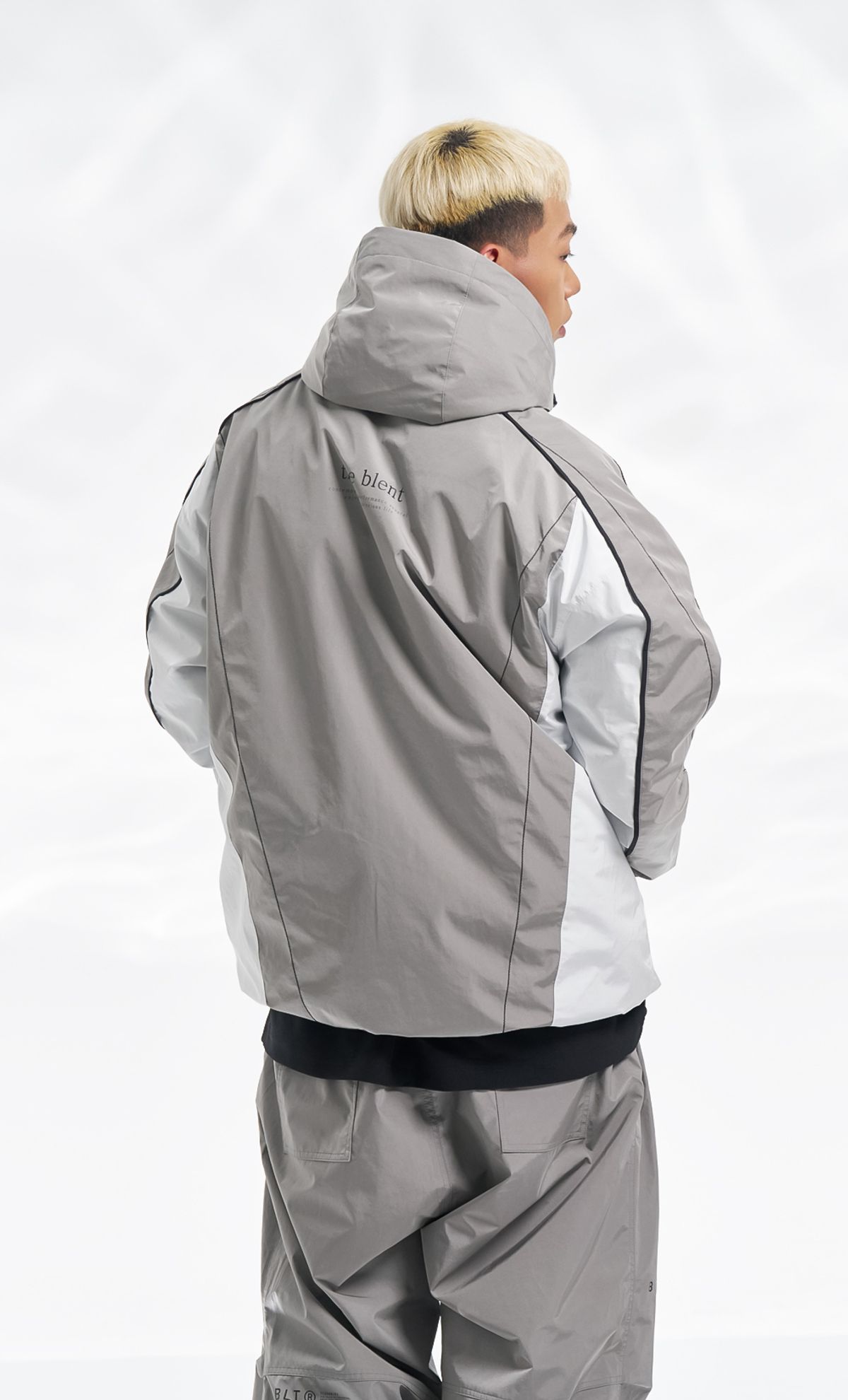 블렌트(BLENT) 2425 Vasti Jkt - Silver