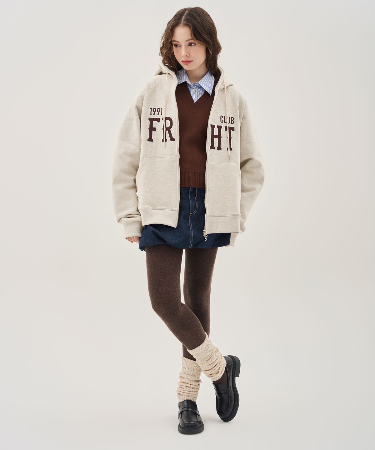 프라이하잇(THEFRHT) 투웨이 로고 패치 래글런 후드 집업 (아이보리)