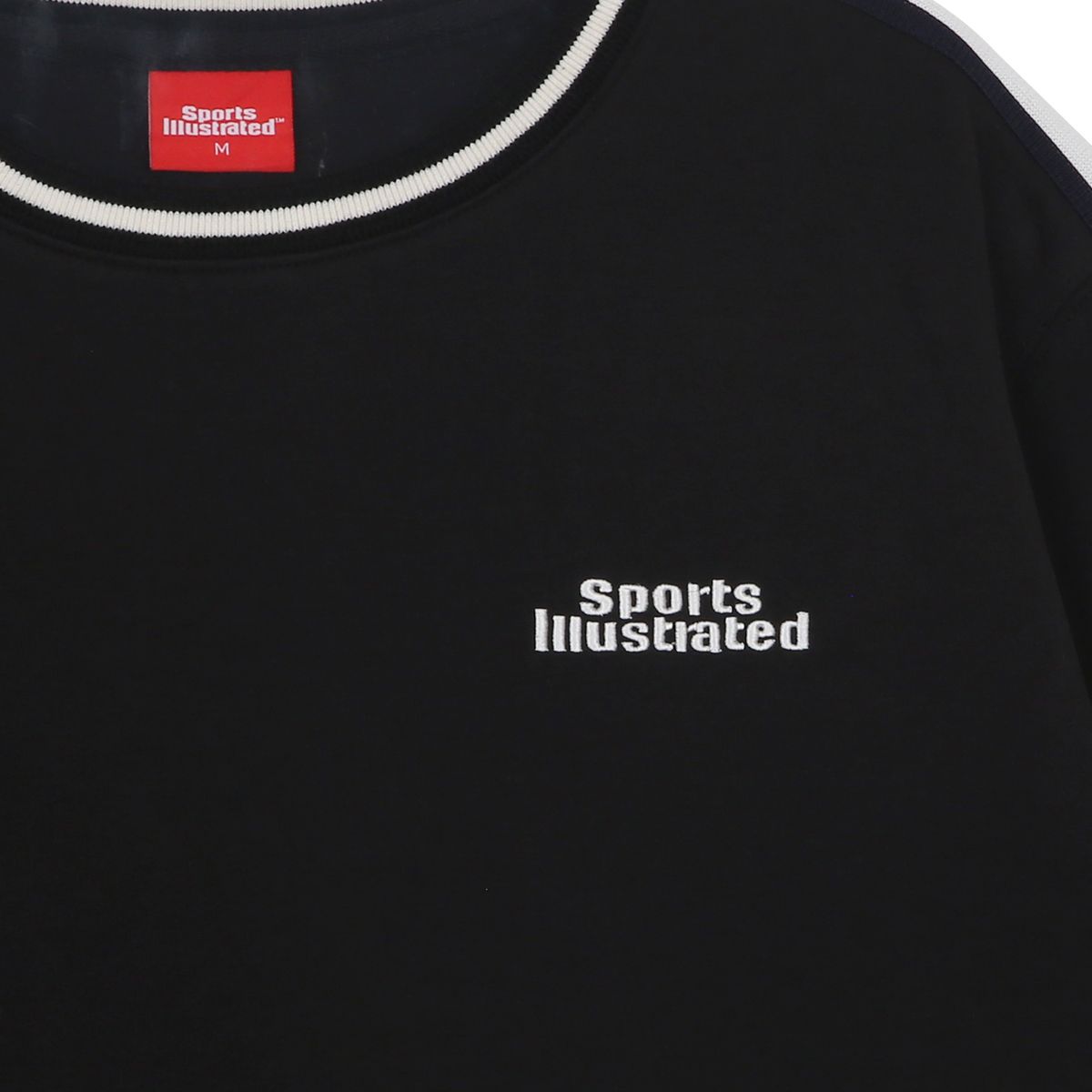 스포츠 일러스트레이티드(SPORTS ILLUSTRATED) 라인 배색 맨투맨 (블랙)