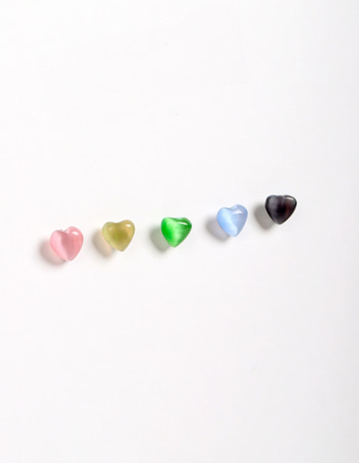 모드곤(MODGONE) 0.8mm 귀걸이 침 두께 얇은 케츠아이 하트 피어싱 Gem stone heart piercing