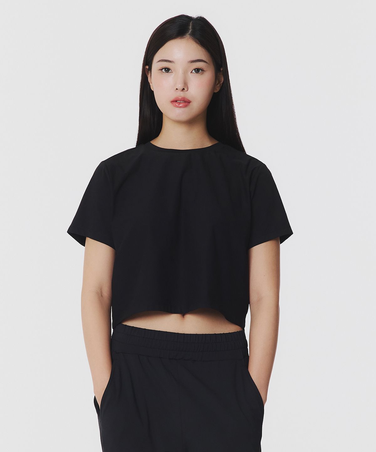 무신사 스탠다드 스포츠(MUSINSA STANDARD SPORTS) 퀵드라이 루즈핏 크롭 숏슬리브 우먼 (3color)