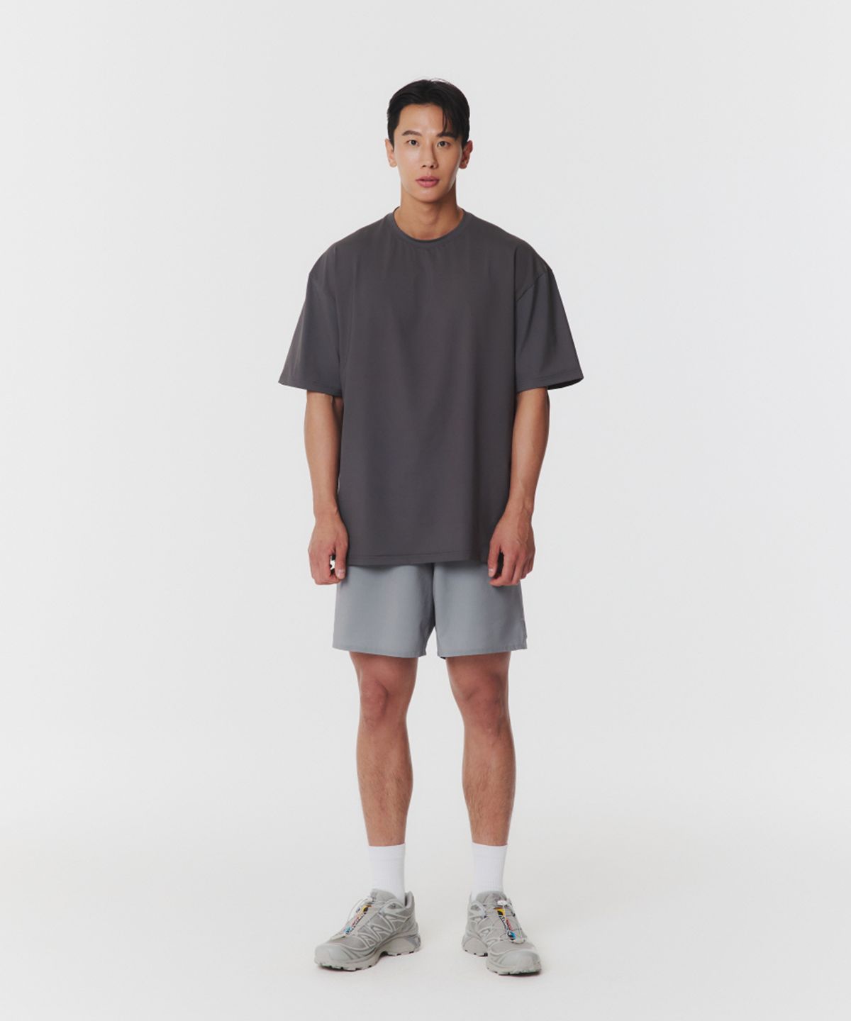 무신사 스탠다드 스포츠(MUSINSA STANDARD SPORTS) 콜드테크 무브라이트 오버핏 숏슬리브 (3color)