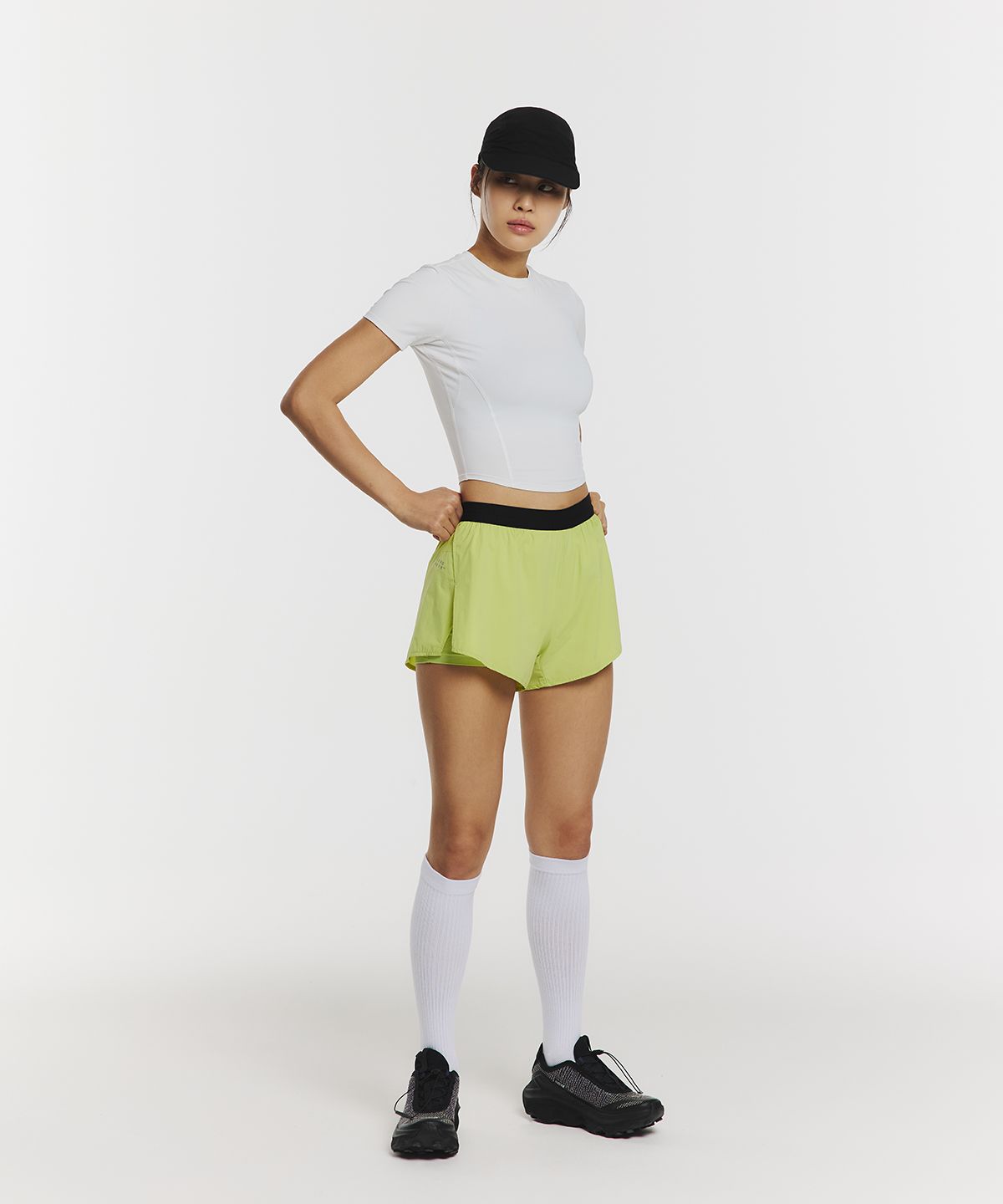 무신사 스탠다드 스포츠(MUSINSA STANDARD SPORTS) 무브라이트 퓨즈 3인치 쇼츠 우먼 (3color)