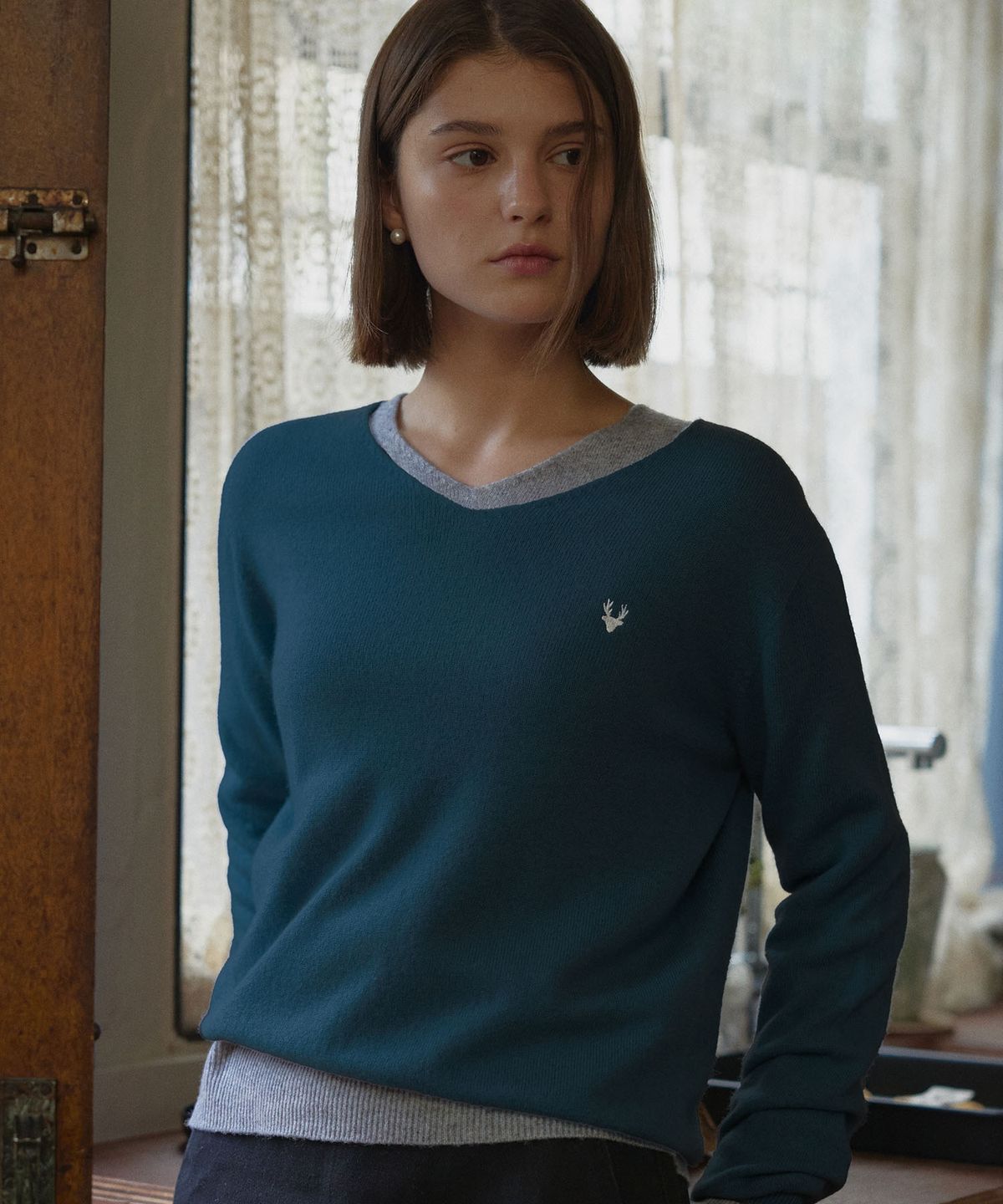 디어마이디어(DEARMYDEER) Essential V-nect knit (Blue)
