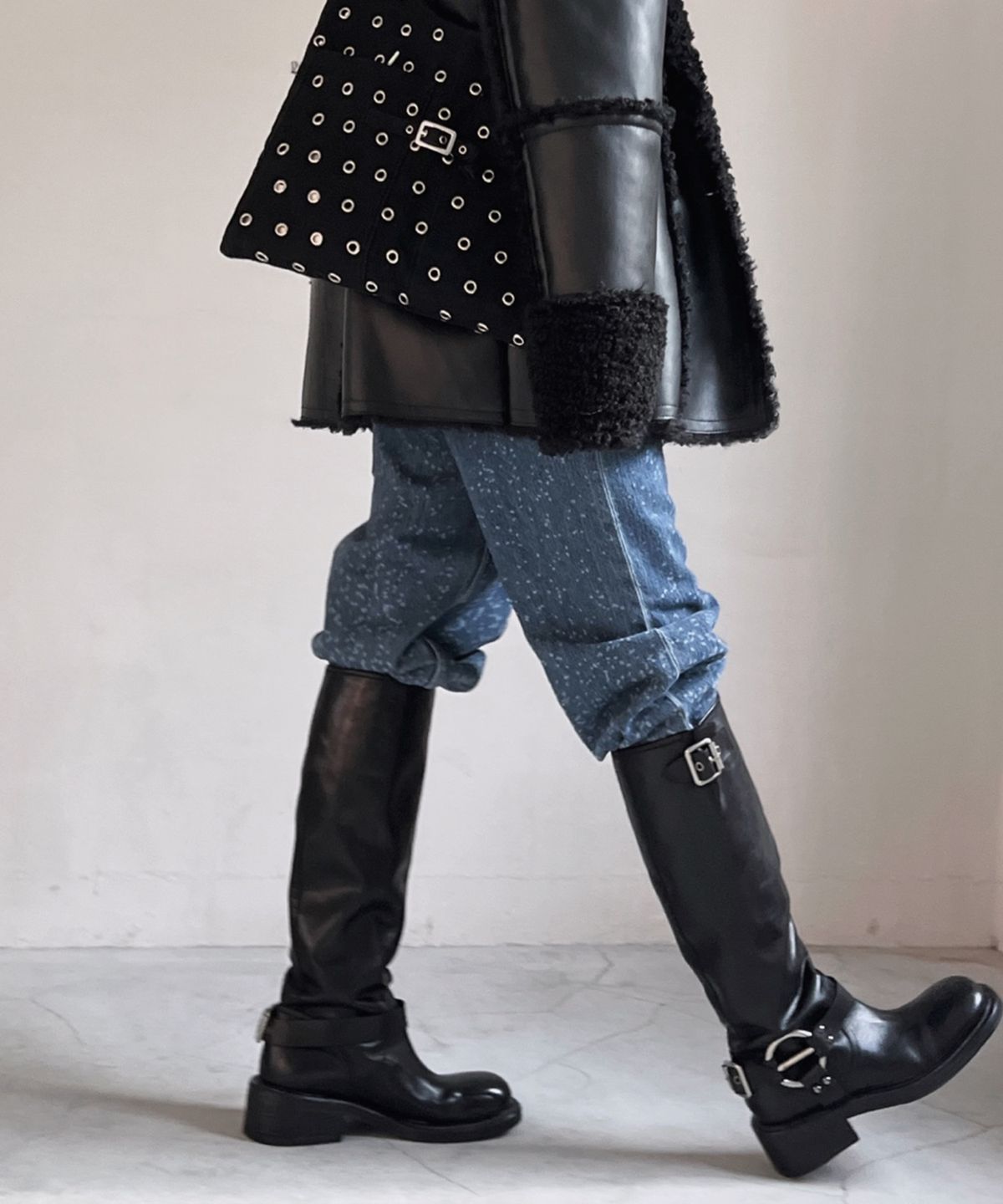 바이아덜스(BYOTHERS) (Leather)Farroca buckle boots