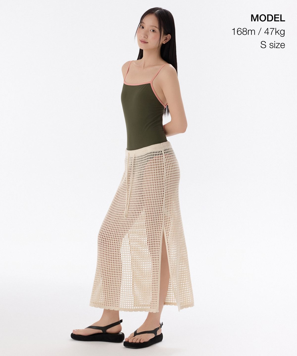 무신사 스탠다드 우먼(MUSINSA STANDARD WOMAN) 우먼즈 백 스트링 원피스 스윔수트 [카키]