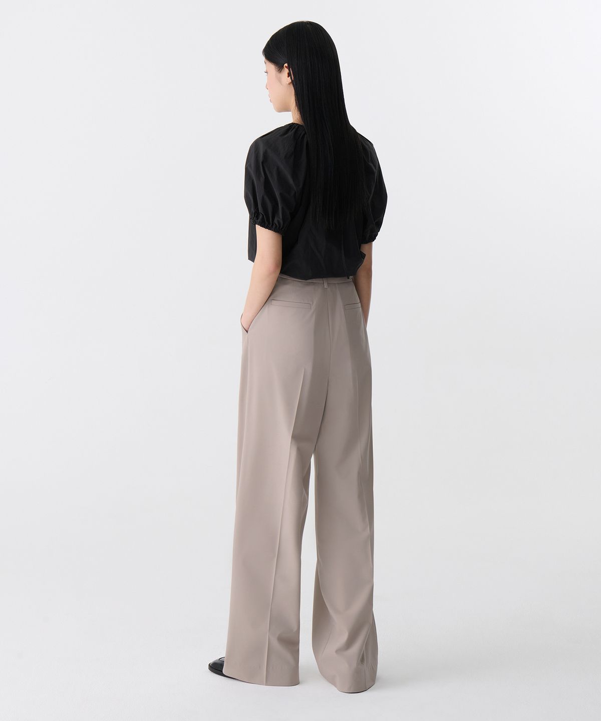 무신사 스탠다드 우먼(MUSINSA STANDARD WOMAN) [쿨탠다드] 우먼즈 로 웨이스트 딥 턱 와이드 히든 밴딩 슬랙스 [라이트 베이지]