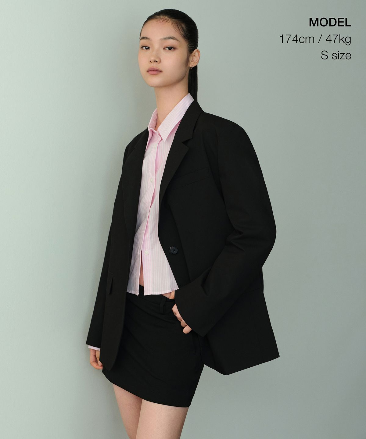무신사 스탠다드 우먼(MUSINSA STANDARD WOMAN) 우먼즈 로 라이즈 미니 스커트 [블랙]
