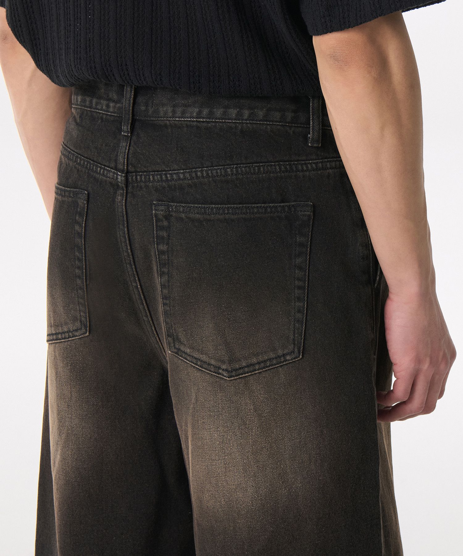 MUSINSA | MUSINSA STANDARD Big Brush One Tuck Bermuda Denim