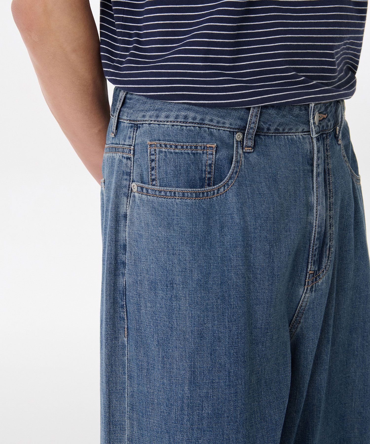 ★MUSINSA STANDARD★ Lightweight Big Wide Denim Pants Medium MUSINSA | MUSINSA STANDARD Big Wide Denim Pants [Medium Indigo]