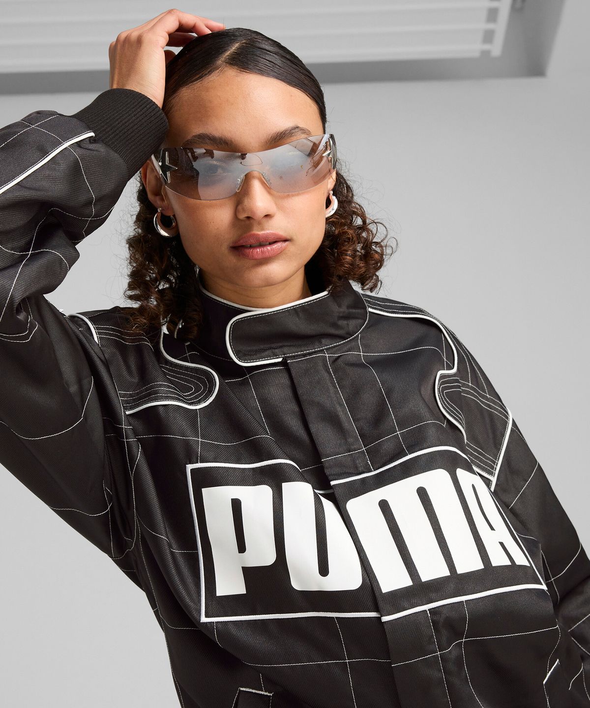 푸마(PUMA) 아카이브 시즈널 릴렉스 레이서 자켓 - 블랙 / 629914-01