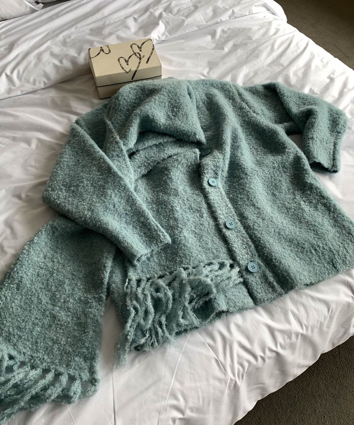 바스카라(VASCARA) [SET] Glass Boucle V-neck Wool Cardigan+Muffler