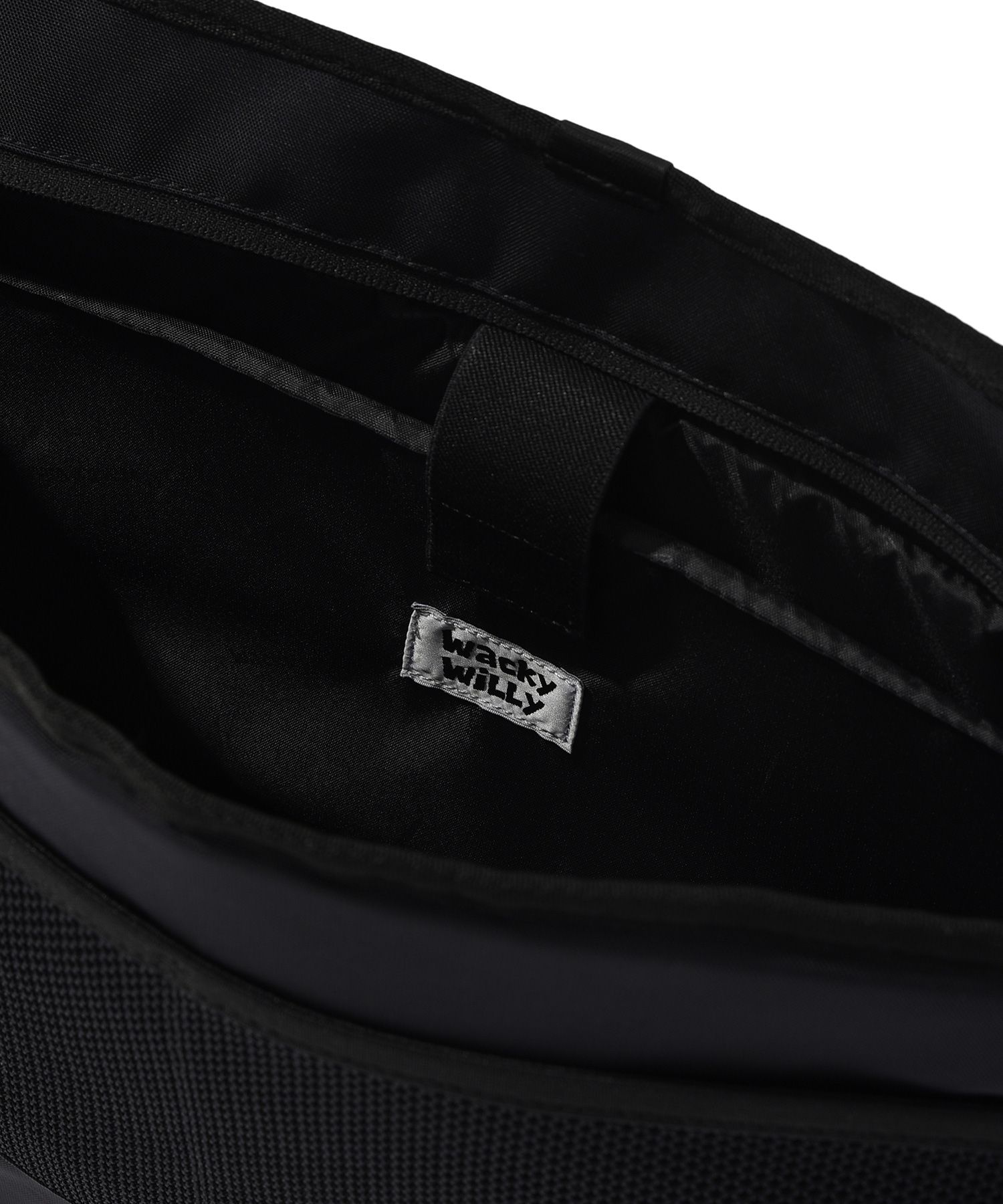 【Wacky WiLLy ワッキーウィリー】KiKi Logo Messenger Bag MUSINSA | WACKY WILLY Flight Messenger Bag Black