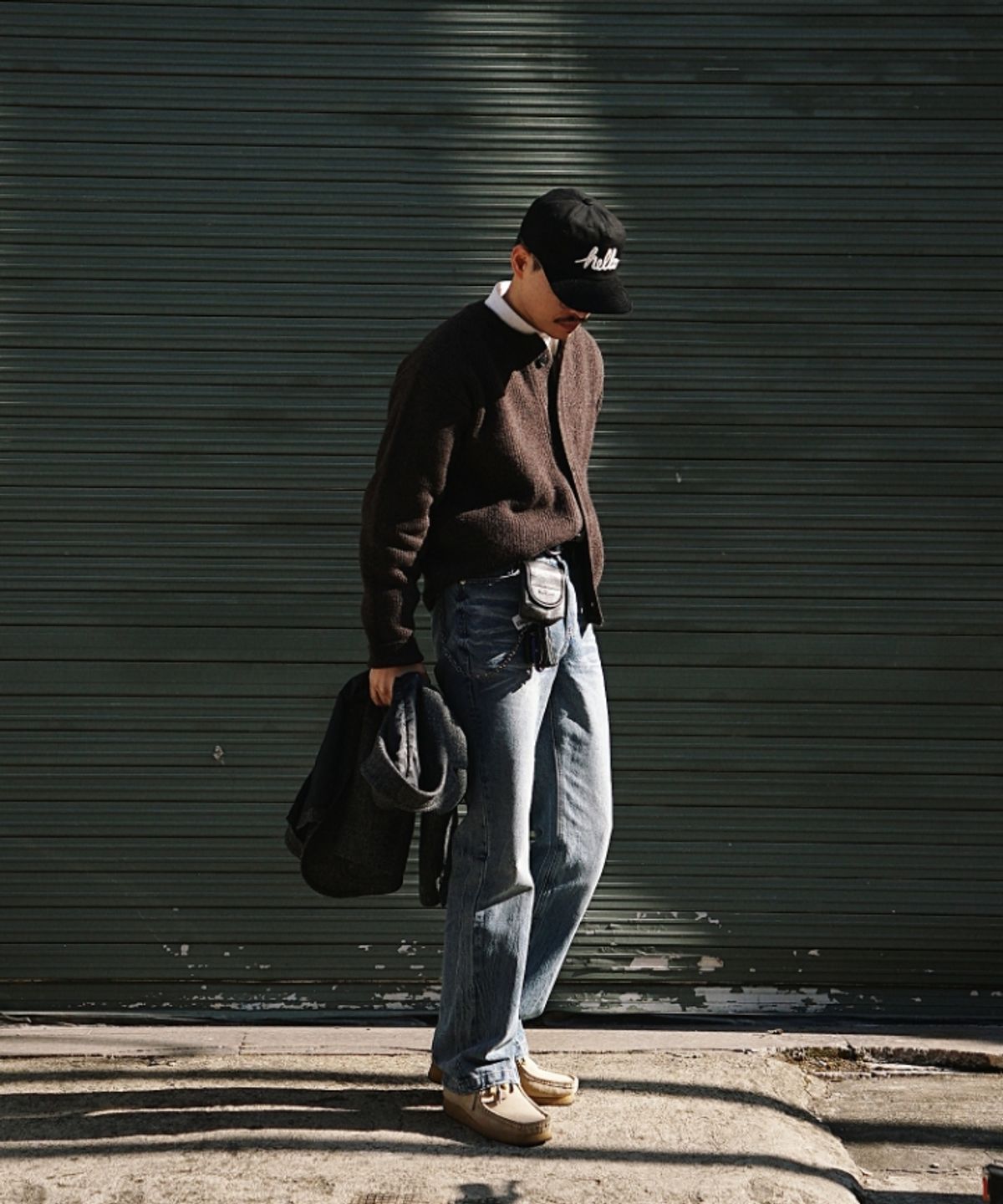 커즈넬로(CUZNELLO) 크루넥 가디건_브라운