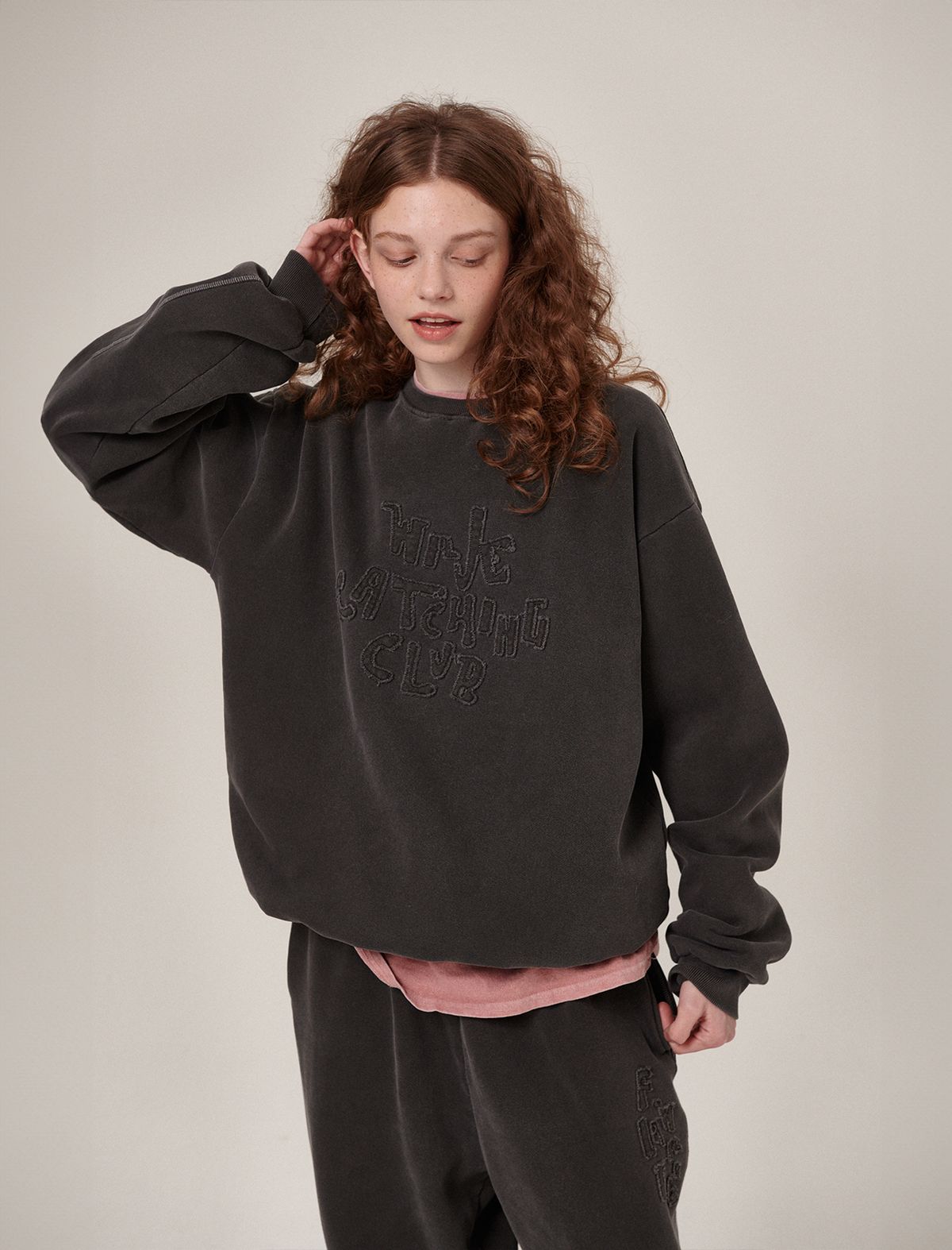 플랫웨이브 인 서울(FLATWAVE IN SEOUL) Hava Patchwork Pigment Sweatshirt Charcoal