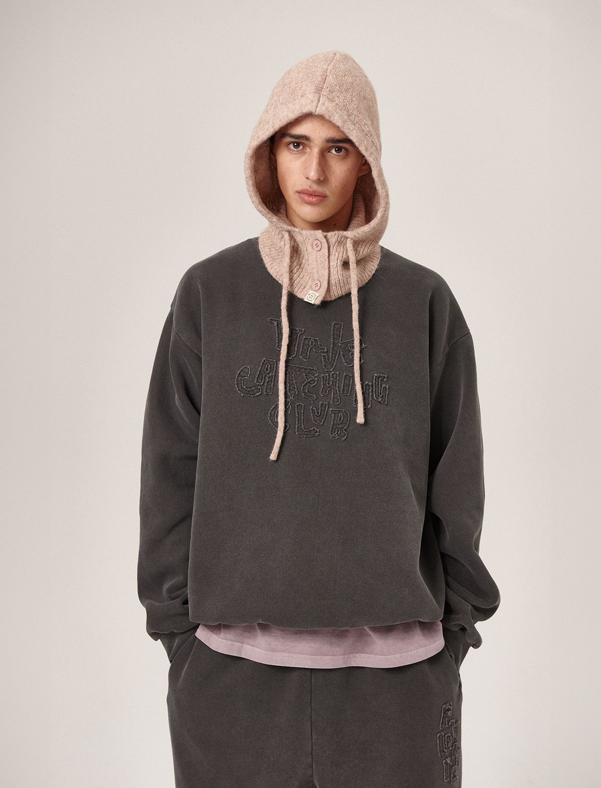 플랫웨이브 인 서울(FLATWAVE IN SEOUL) Hava Patchwork Pigment Sweatshirt Charcoal