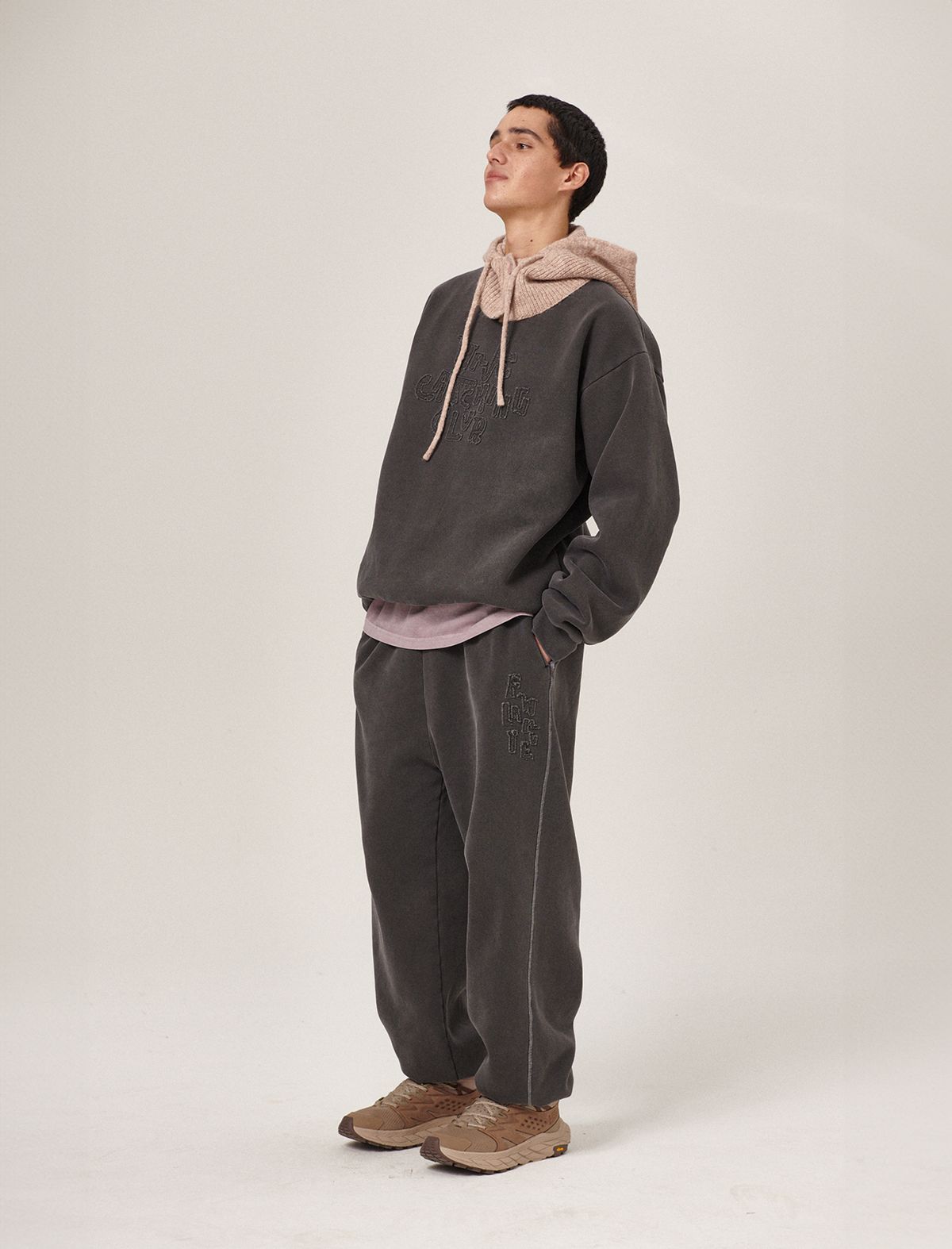플랫웨이브 인 서울(FLATWAVE IN SEOUL) Hava Patchwork Pigment Sweatshirt Charcoal