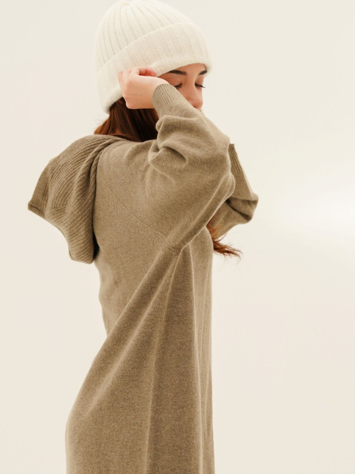아쿠드(ACUD) Hoodie Knit Long Dress _D.Beige