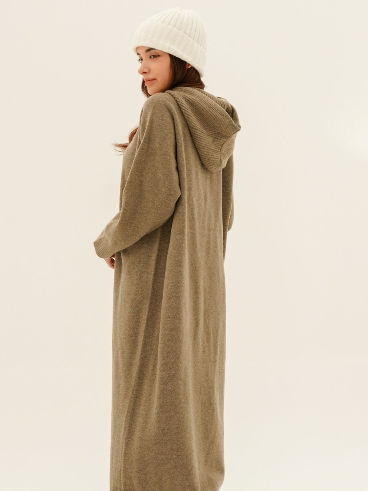 아쿠드(ACUD) Hoodie Knit Long Dress _D.Beige