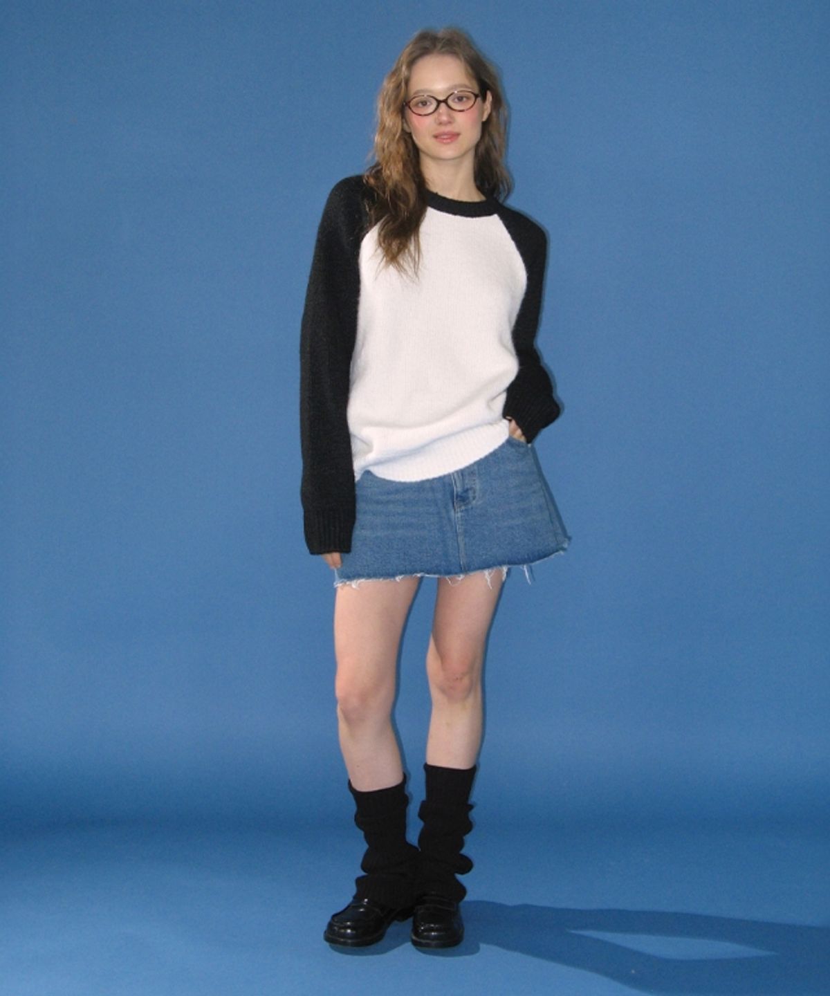 론론(RONRON) WOOL RAGLAN KNIT IVORY BLACK
