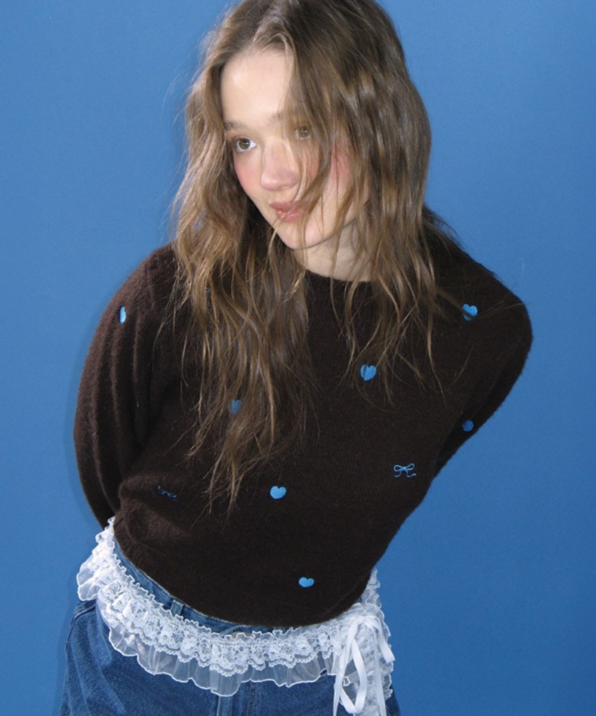 론론(RONRON) RIBBON HEART PATTERN HAIRY KNIT PULLOVER BROWN BLUE