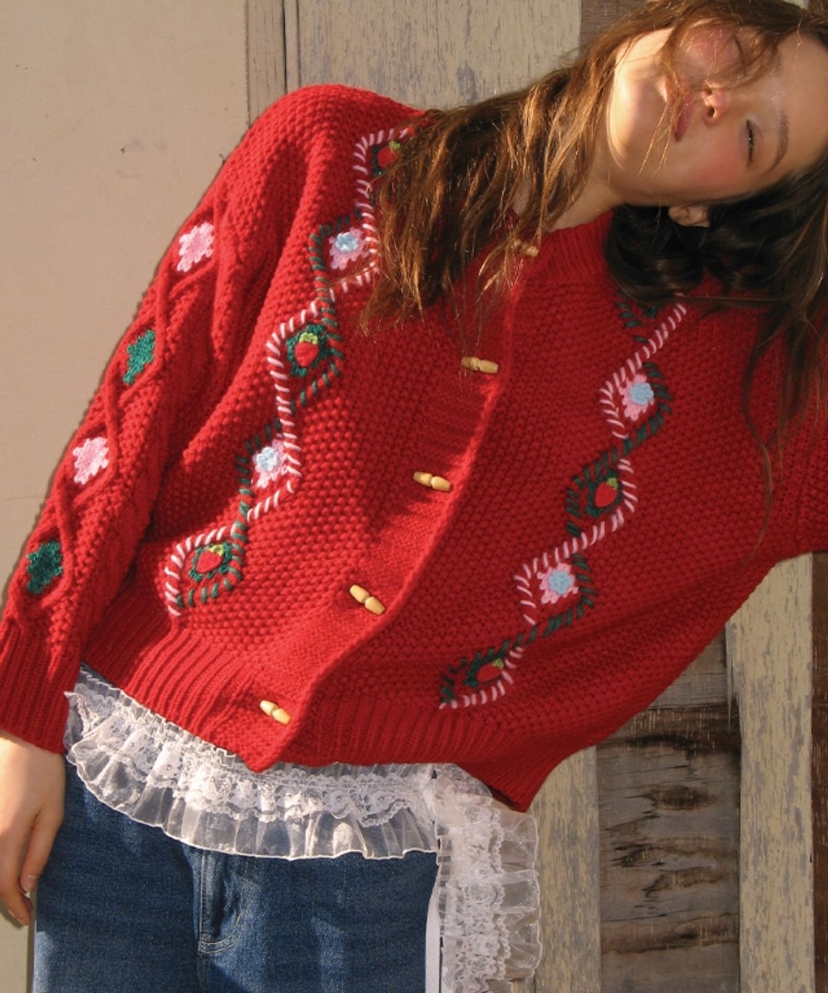 론론(RONRON) BERRY HANDMADE POINT FISHERMAN TOGGLE CARDIGAN RED