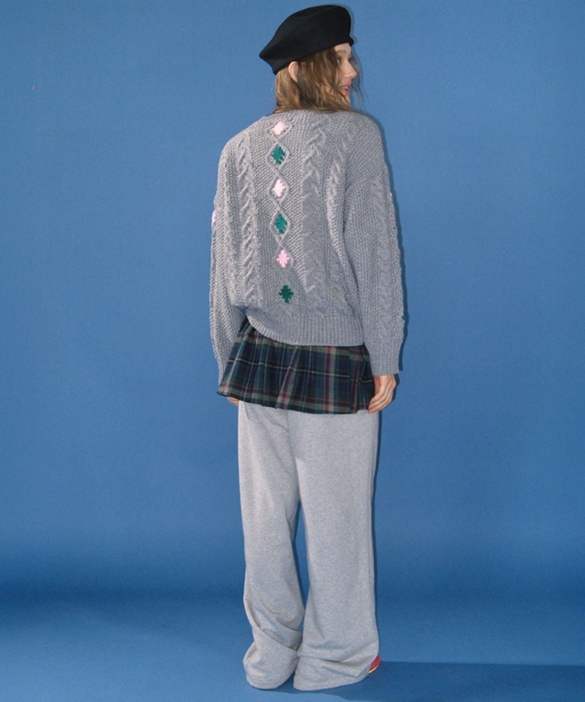 론론(RONRON) BERRY HANDMADE POINT FISHERMAN PULLOVER KNIT GREY