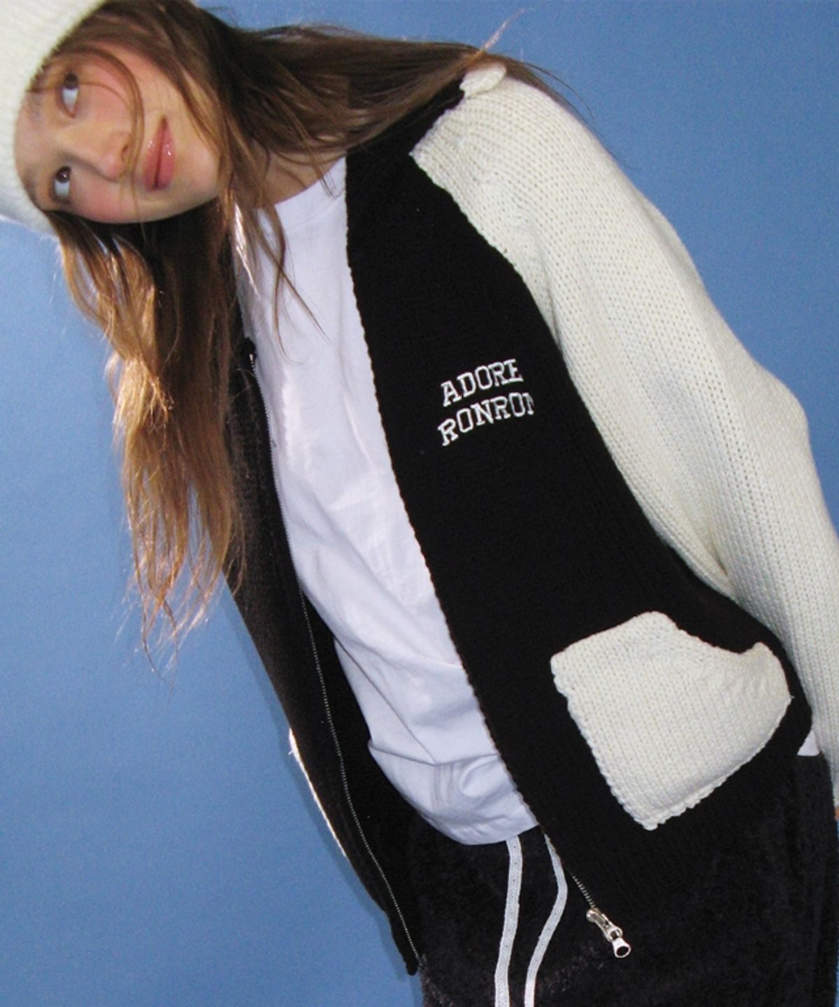 론론(RONRON) 88 BLOCKING COWICHAN KNIT ZIP UP BLACK CREAM