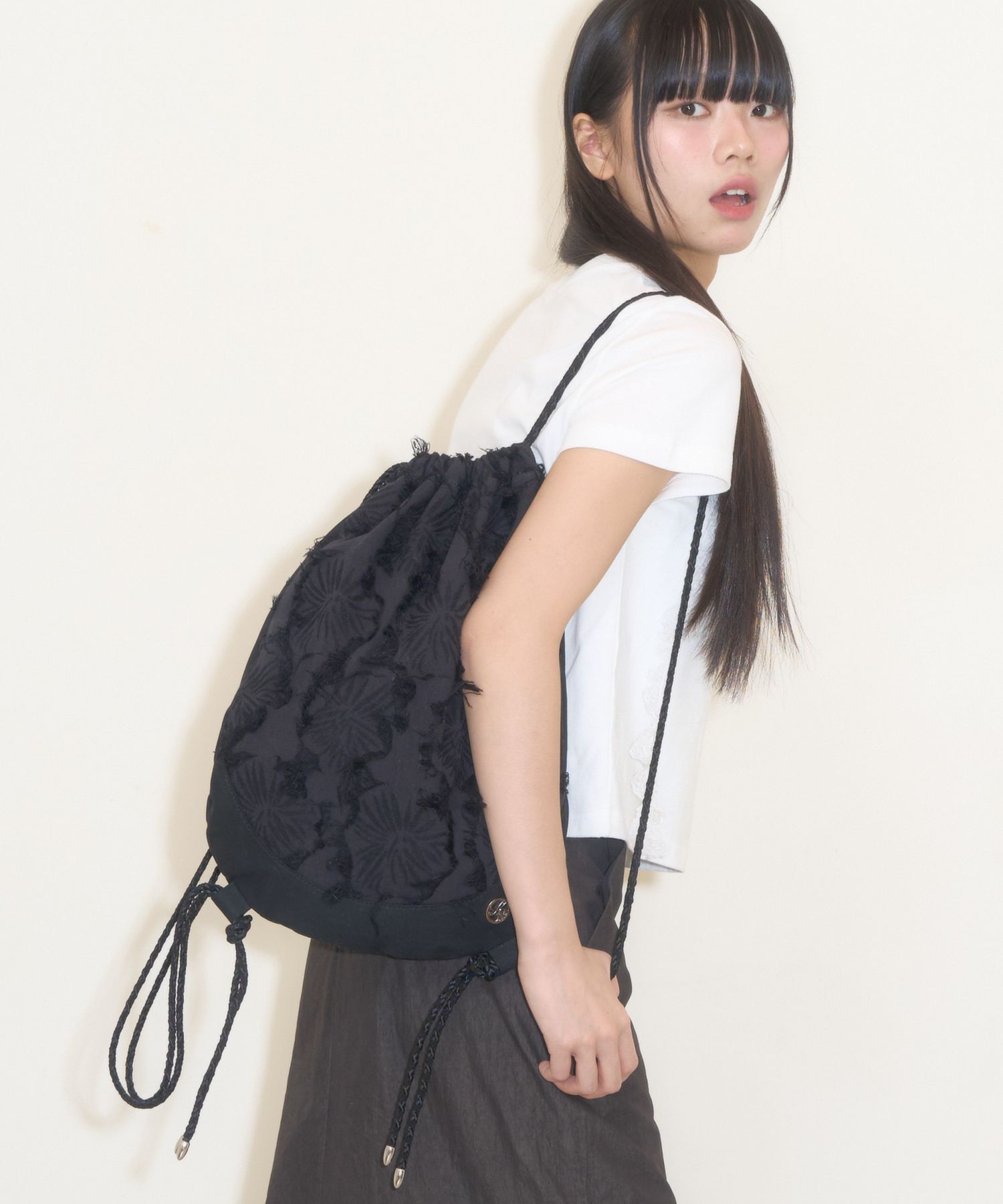 ★ILLIGO★ Feather shirring string bag 2 COLOR MUSINSA | ILLIGO Feather Shirring String Bag - 2 COLOR