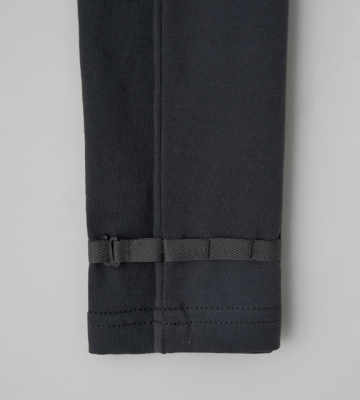 애프터웨이브(AFTERWAVE) Hook Long Sleeve Charcoal