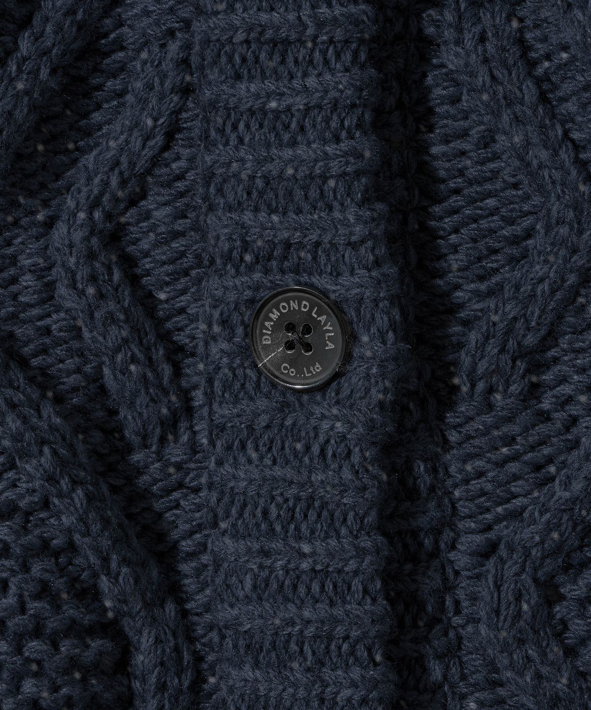 다이아몬드 레이라(DIAMOND LAYLA) Turtleneck Two Buttons Cardigan C8 Dark Navy Melange