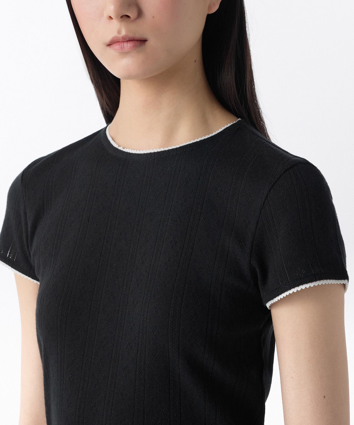 무신사 스탠다드 우먼(MUSINSA STANDARD WOMAN) 우먼즈 포인텔 레이스 크루 넥 티셔츠 [블랙]