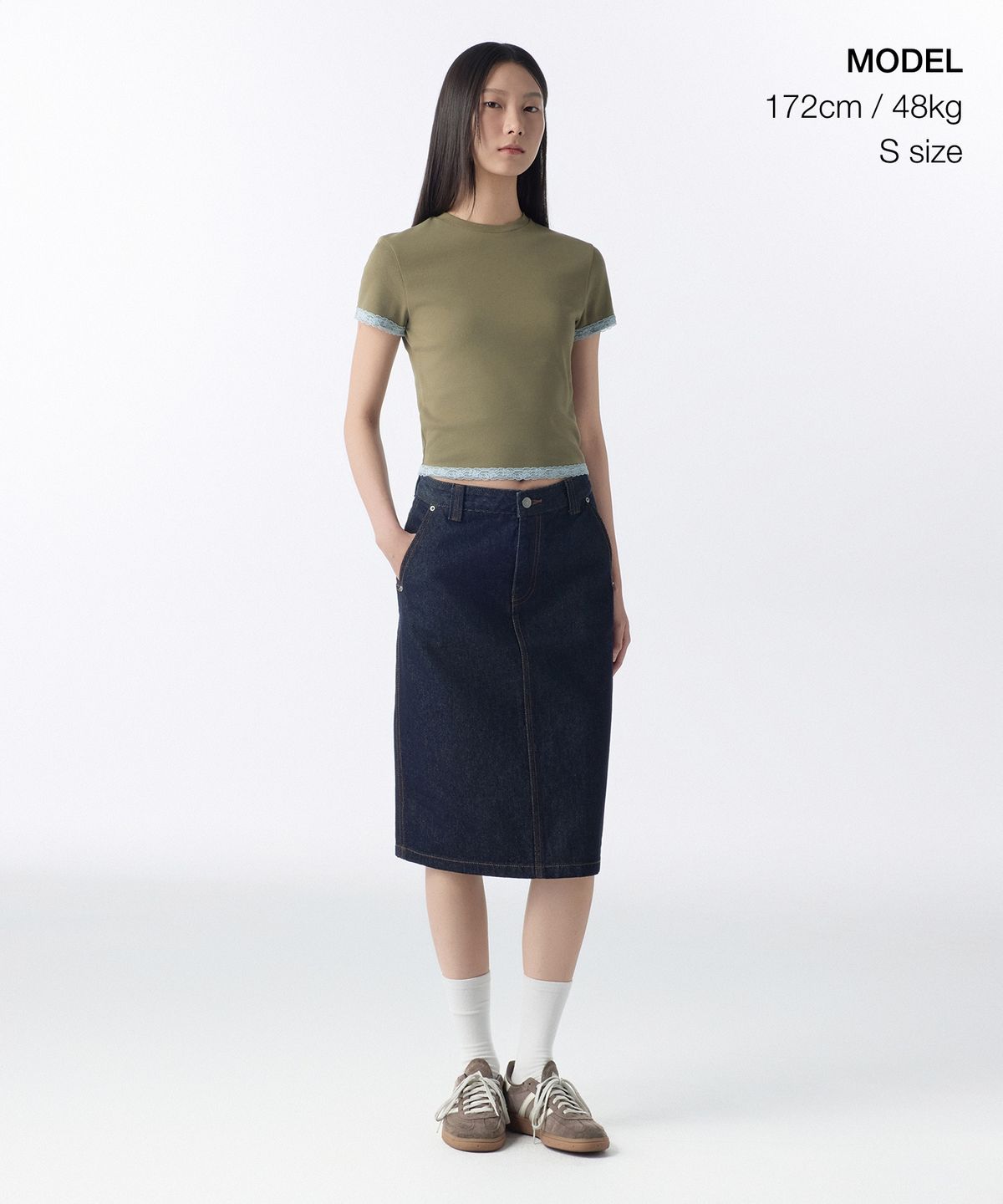 무신사 스탠다드 우먼(MUSINSA STANDARD WOMAN) 우먼즈 슬림 레이스 트림 티셔츠 [카키/파스텔 블루]