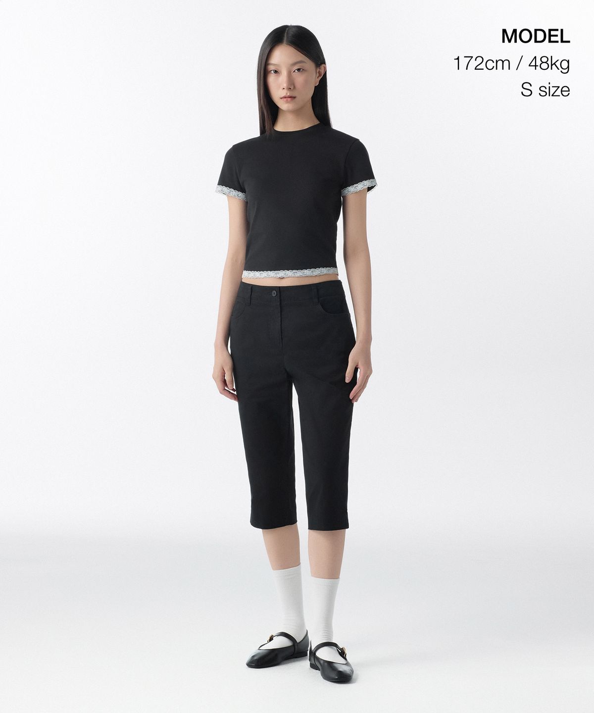 무신사 스탠다드 우먼(MUSINSA STANDARD WOMAN) 우먼즈 슬림 레이스 트림 티셔츠 [블랙/화이트]