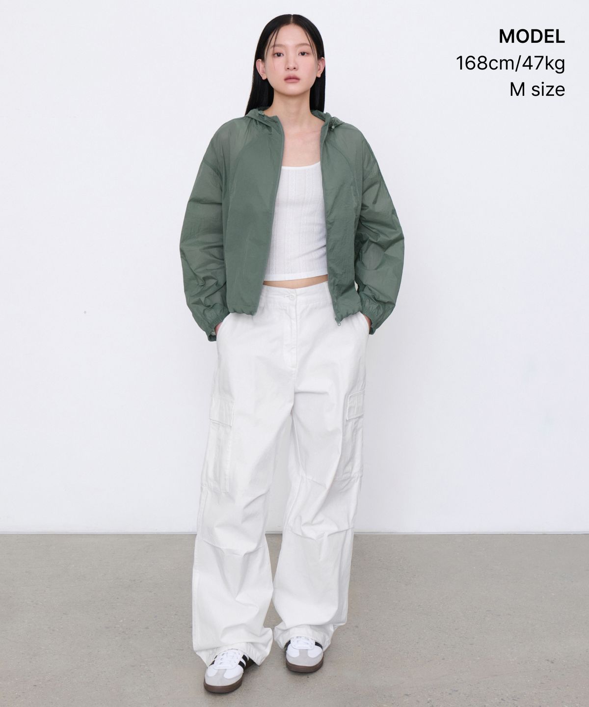 무신사 스탠다드 우먼(MUSINSA STANDARD WOMAN) 우먼즈 시어 후디드 윈드브레이커 재킷 [카키 그레이]