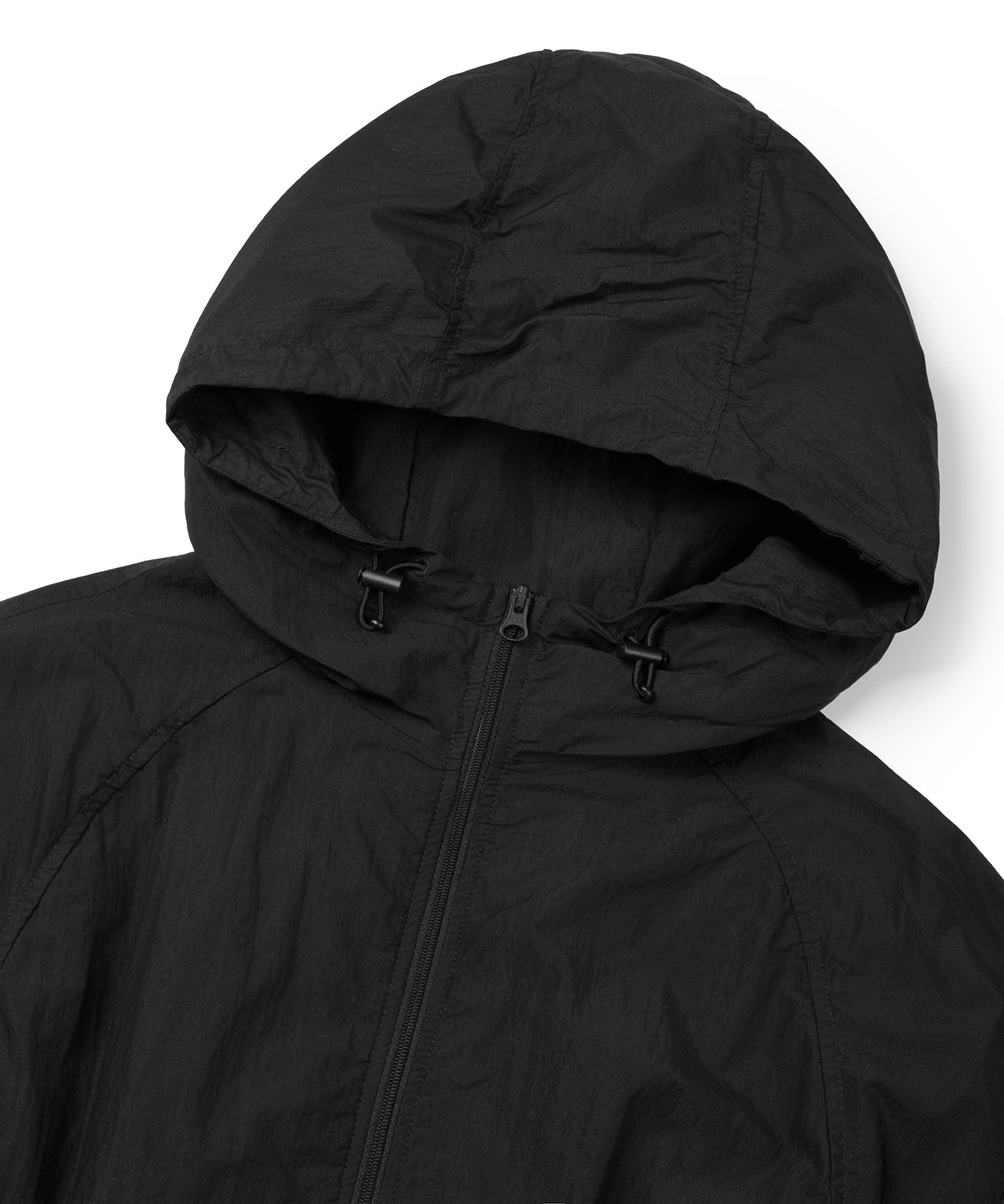 【13MONTH】Recycle Shirring Windbreaker (BLACK) Recycled Polyester Windbreaker Black – Beast Sportswear