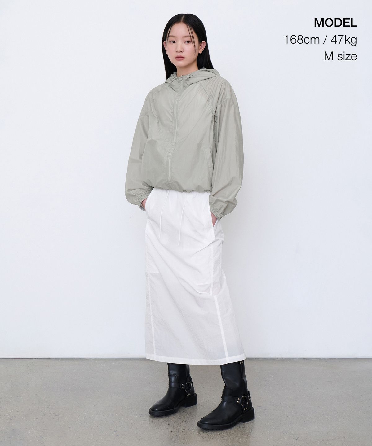 무신사 스탠다드 우먼(MUSINSA STANDARD WOMAN) 우먼즈 셔링 윈드브레이커 재킷 [라이트 웜 그레이]