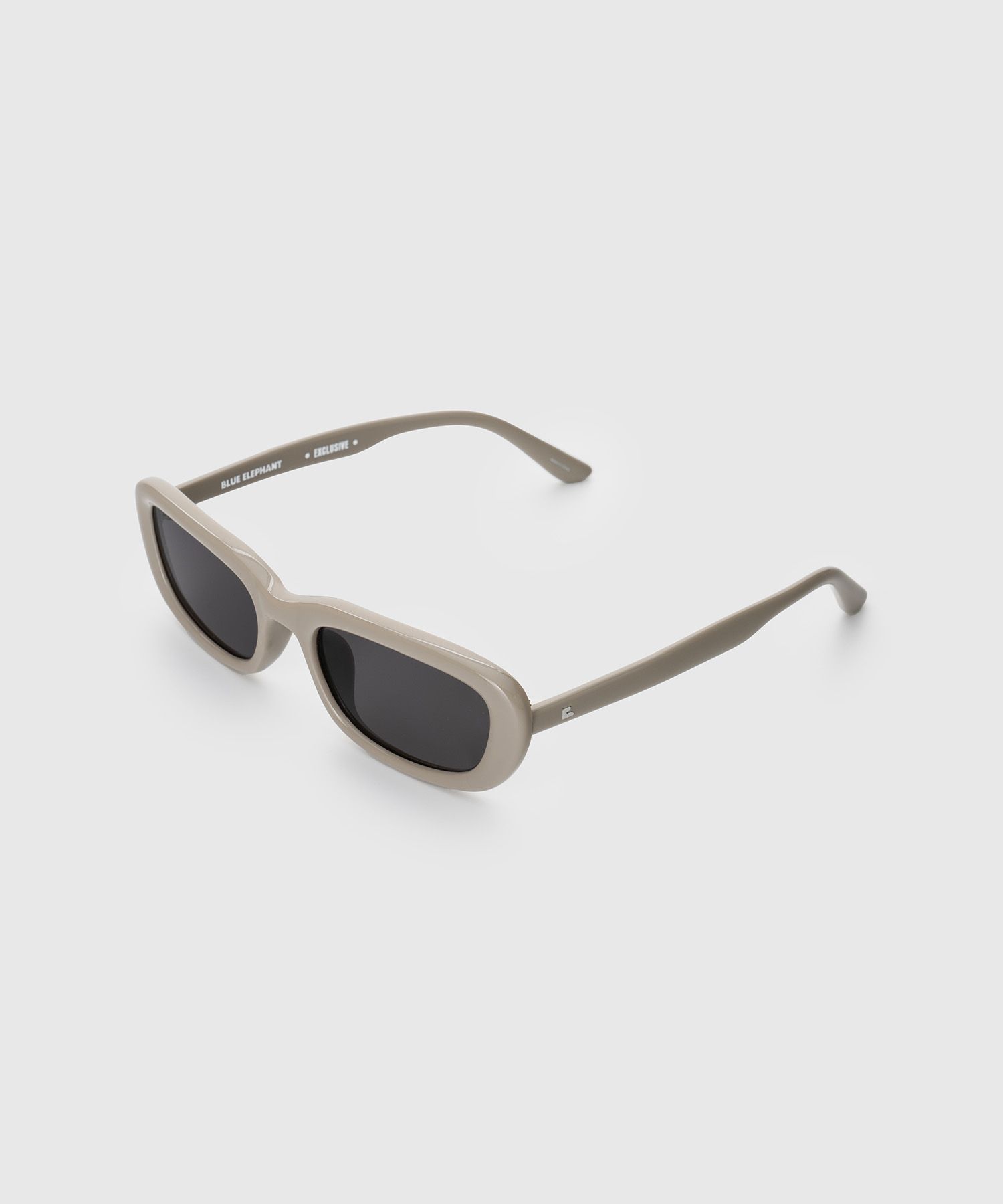MUSINSA | BLUE ELEPHANT ILA oatmeal