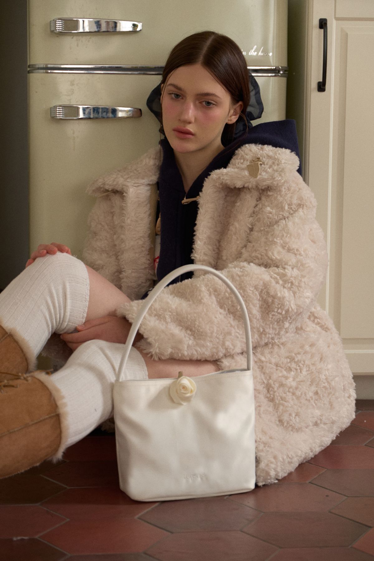 레터리(LETERIE) LETERIE CORSAGE TOTE BAG_WHITE
