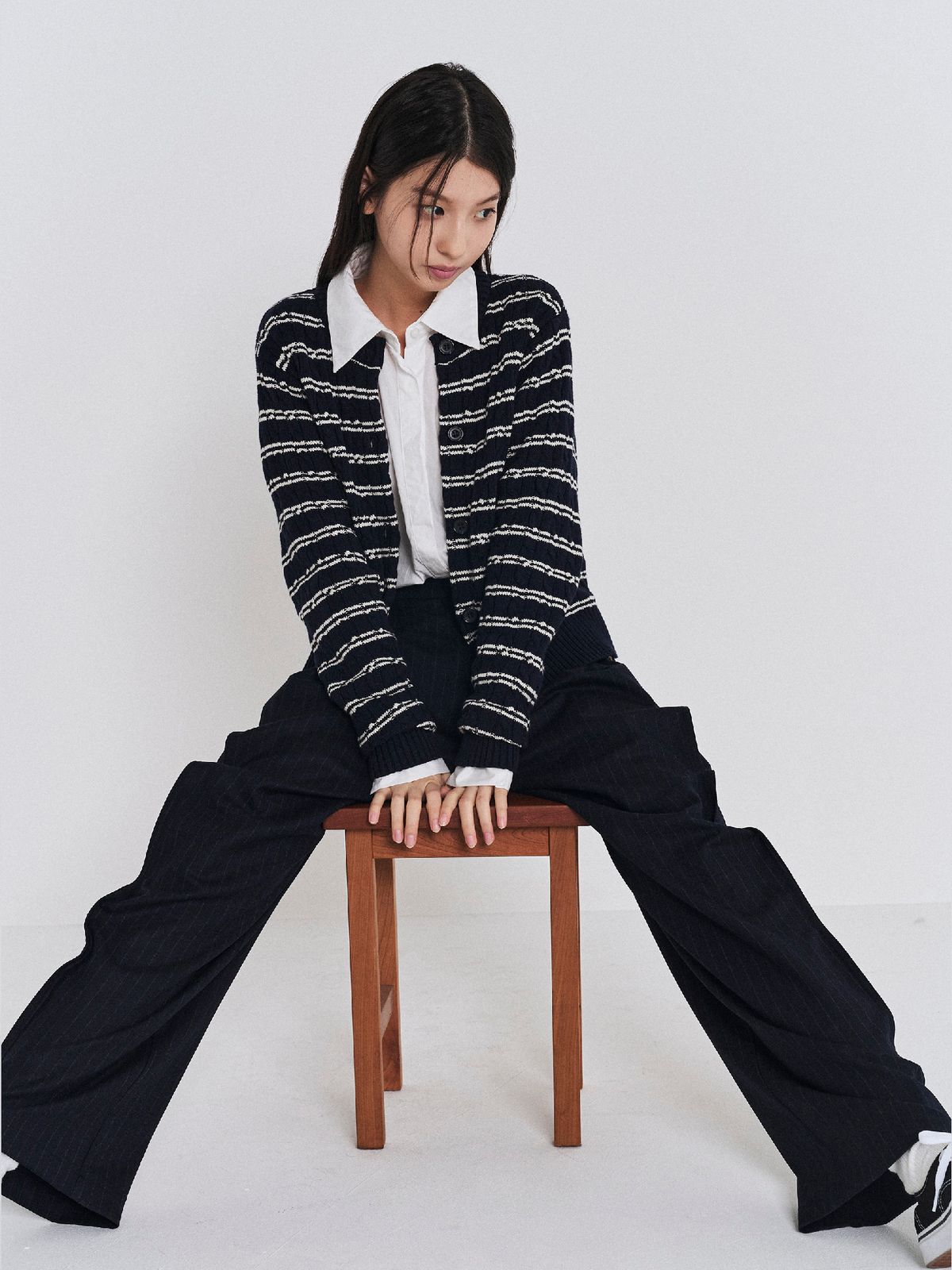 포커페이스(POKERFACE) (W) CABLE STRIPE CARDIGAN NAVY