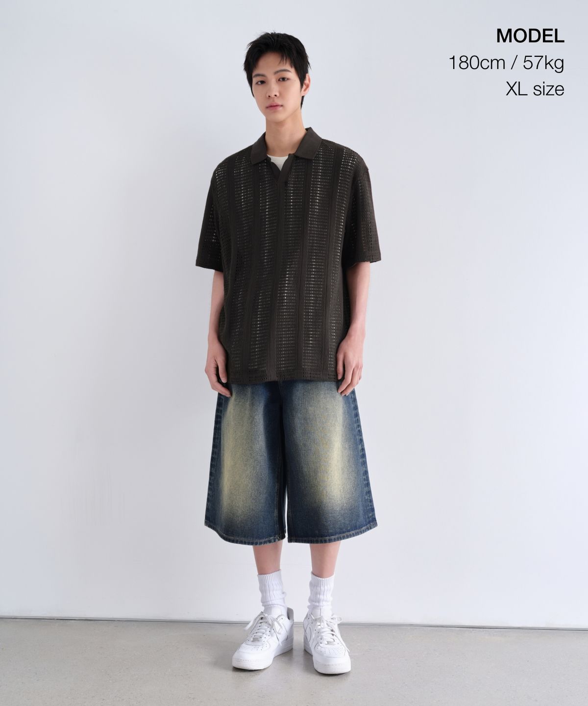 무신사 스탠다드(MUSINSA STANDARD) 버티컬 크로셰 슬릿 넥 폴로 셔츠 [건메탈]