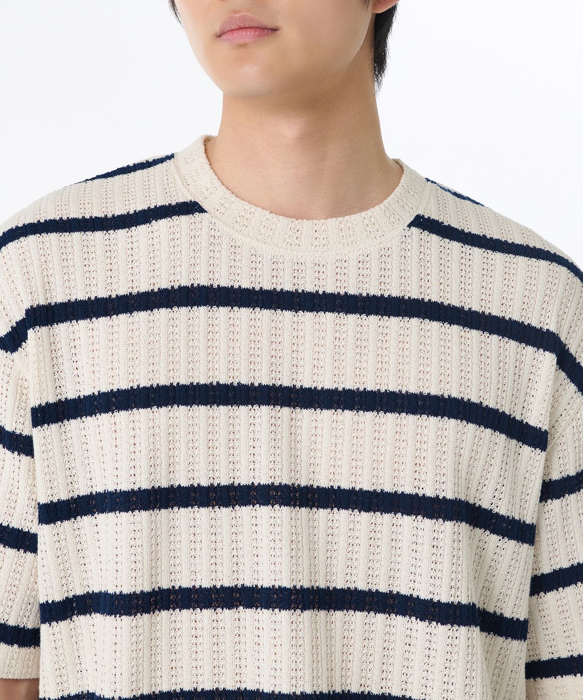무신사 스탠다드(MUSINSA STANDARD) 릴렉스드 크로셰 스트라이프 니트 티셔츠 [아이보리/네이비]