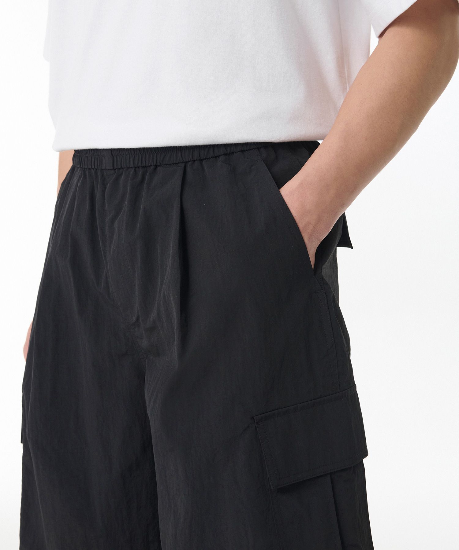 ★MUSINSA STANDARD★ Nylon Cargo Banding Bermuda Pants Khaki MUSINSA | MUSINSA STANDARD Nylon Cargo Banding Bermuda Pants