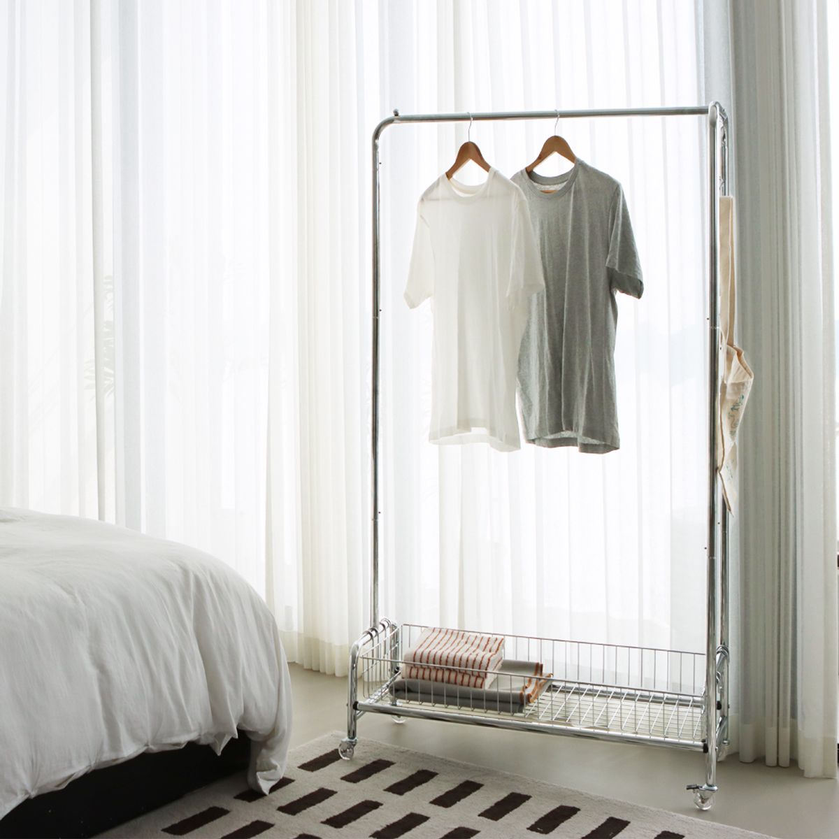 하우스플랜(HOUSEPLAN) 하우스플랜온 미드센추리 트롤리 행거 2sizes