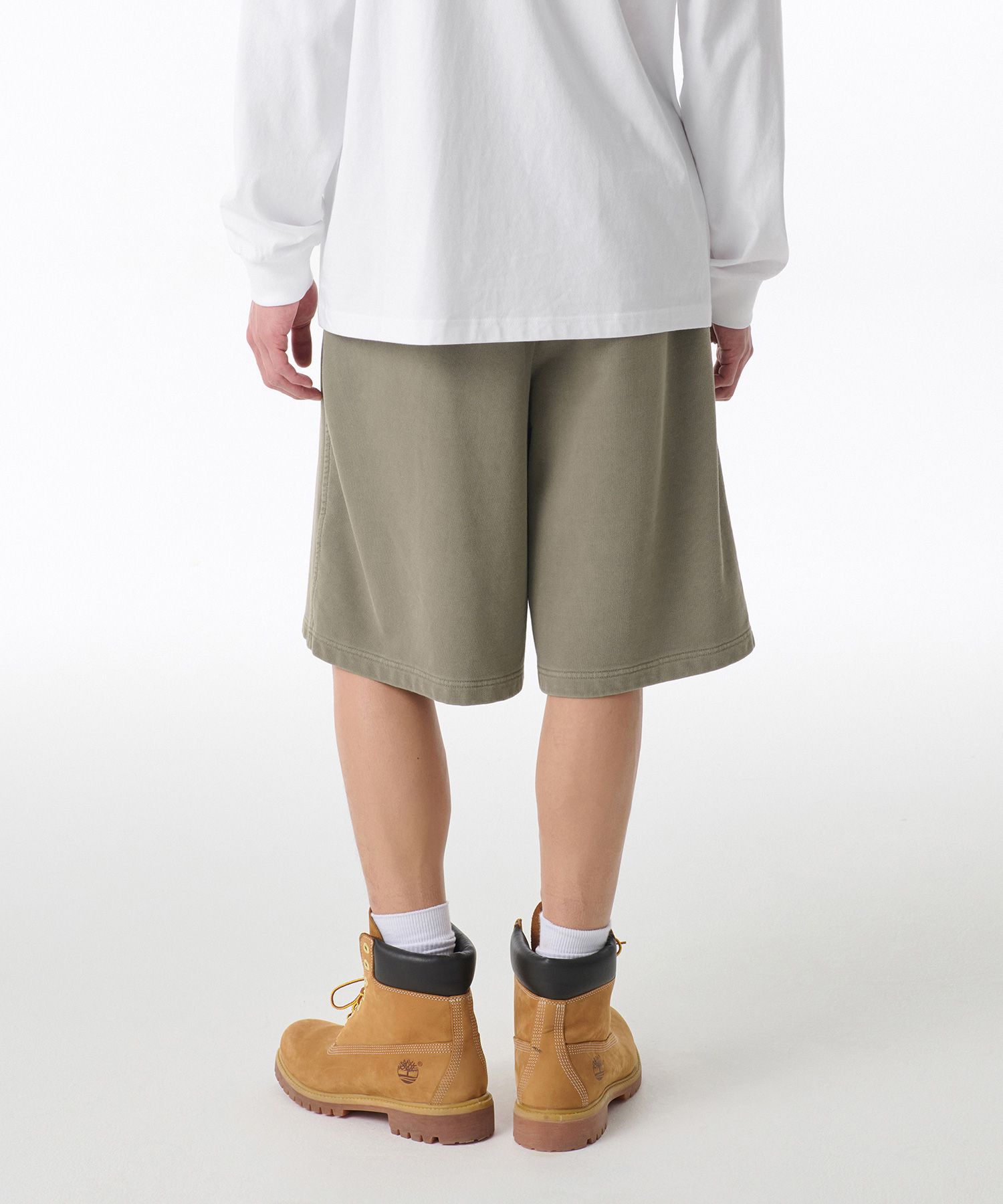 ★MUSINSA STANDARD★ Pigment One Tuck Bermuda Sweatpants Gre MUSINSA | MUSINSA STANDARD Pigment One Tuck Bermuda