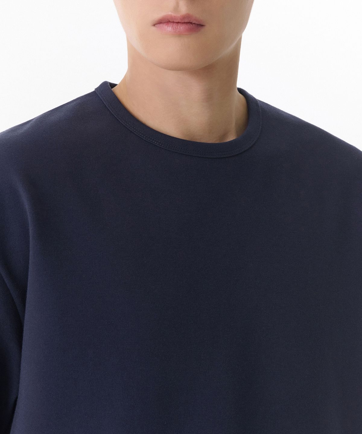 무신사 스탠다드(MUSINSA STANDARD) 헤비 폰테 릴렉스드 크루 넥 티셔츠 [네이비]