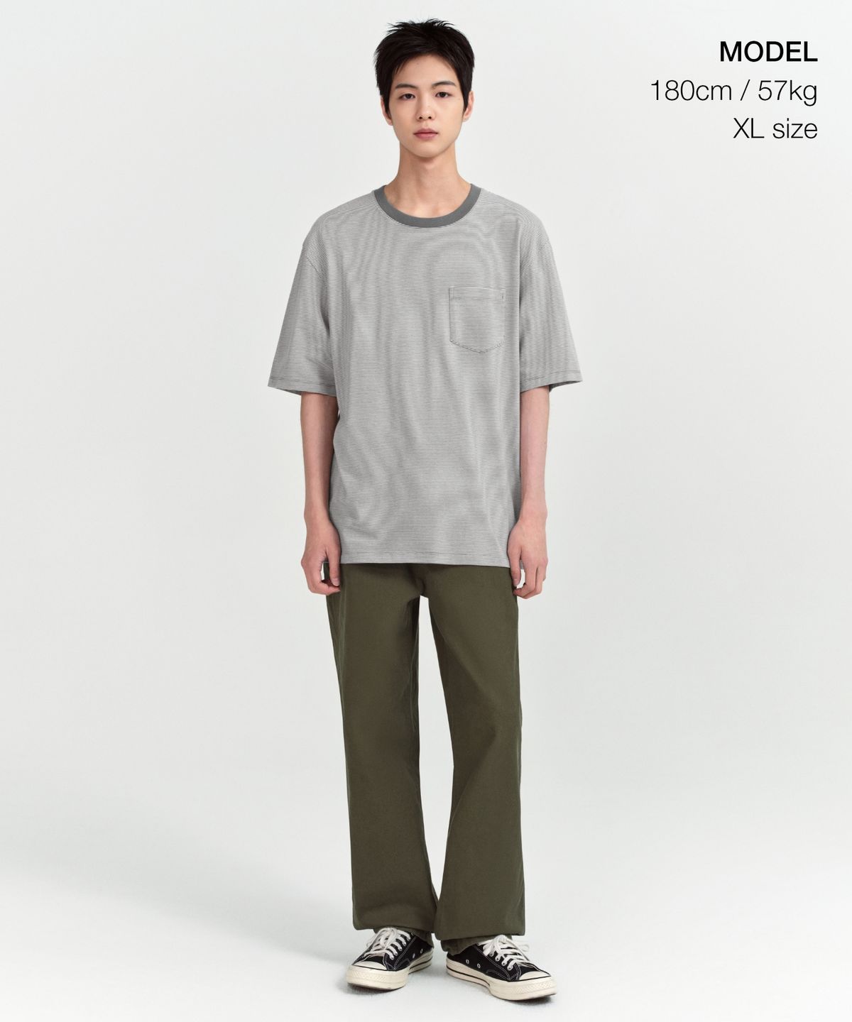 무신사 스탠다드(MUSINSA STANDARD) 마이크로 스트라이프 릴렉스드 포켓 티셔츠 [그레이/아이보리]