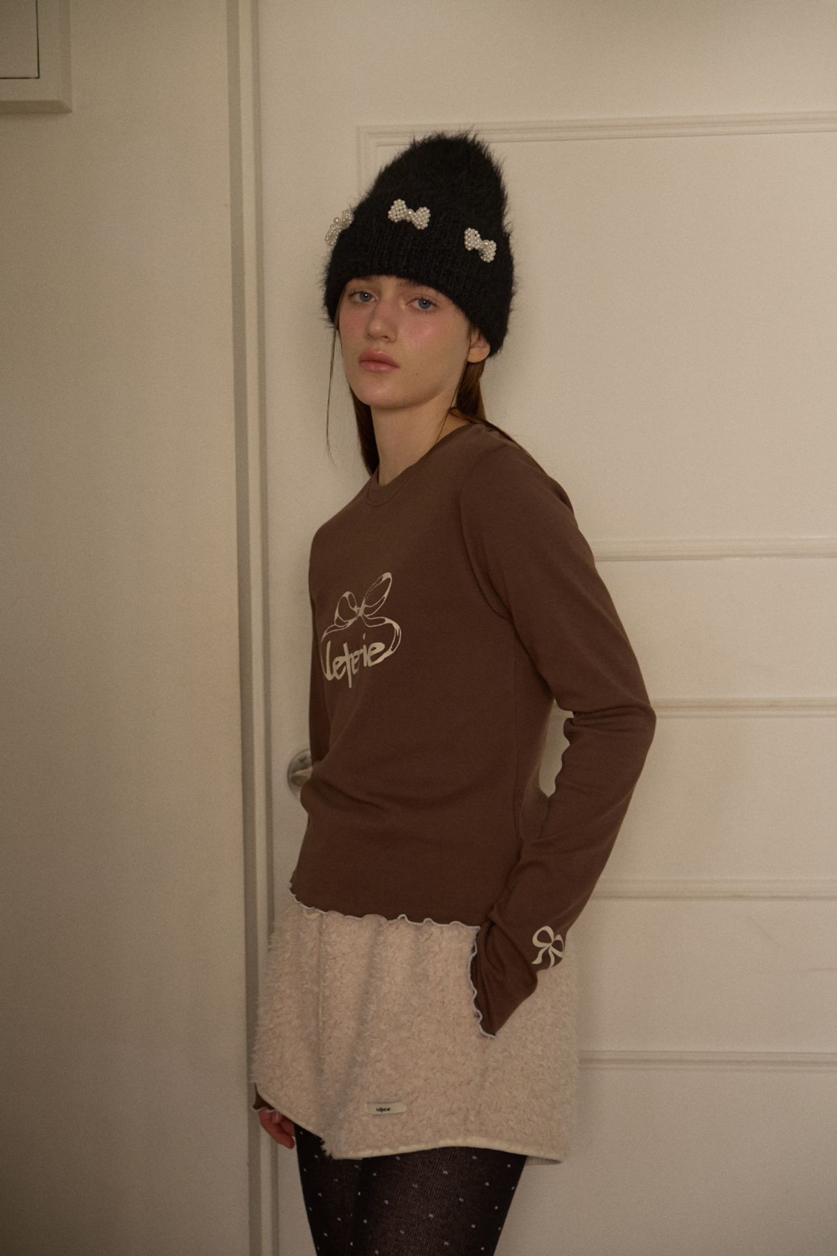 레터리(LETERIE) LETERIE FLOUNCE RIBBON T-SHIRT_BROWN
