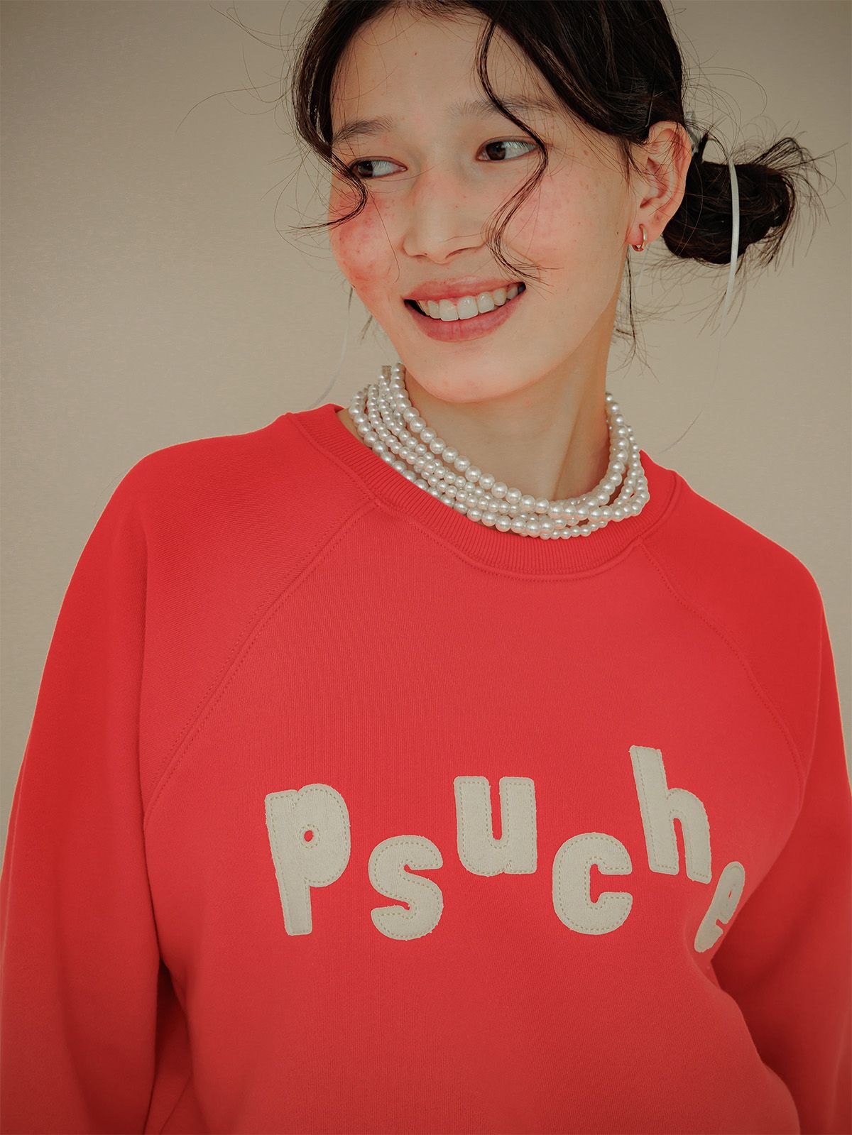 프쉬케(PSUCHE) LOGO CROPPED SWEATSHIRT_PURE RED